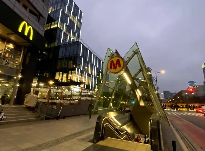 شقة Leo وارسو